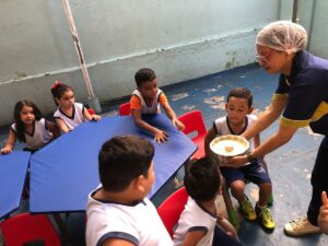 Momento mão na massa: uma experiência culinária com os alunos da Escola